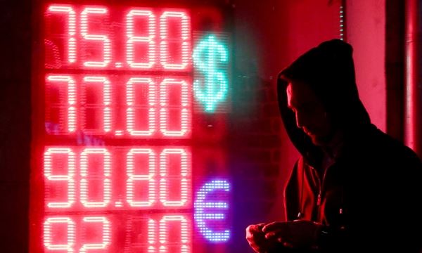 «Горькая правда»: в ГД объяснили пользу девальвации рубля для экономики