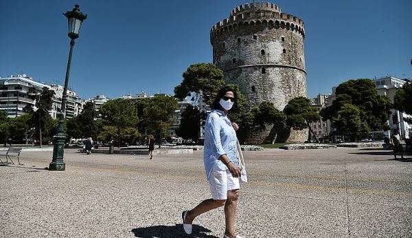 Греция вводит новые ограничения для непривитых туристов