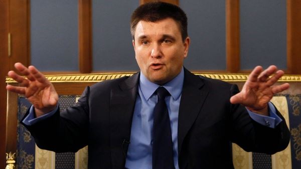 Климкин считает, что Киев находится в одном шаге от потери Донбасса 