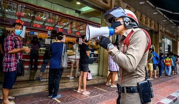 Российские туристы угодили на карантин в Таиланде