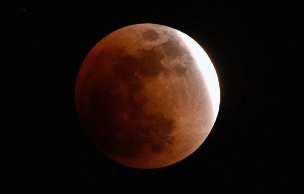 Ученые предупредили москвичей о невозможности наблюдения за лунным затмением 19 ноября
<p>