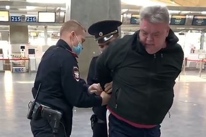 Задержанный за отказ надеть маску заслуженный тренер России объяснился