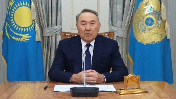 Назарбаев поблагодарил Россию за поддержку в становлении Казахстана 